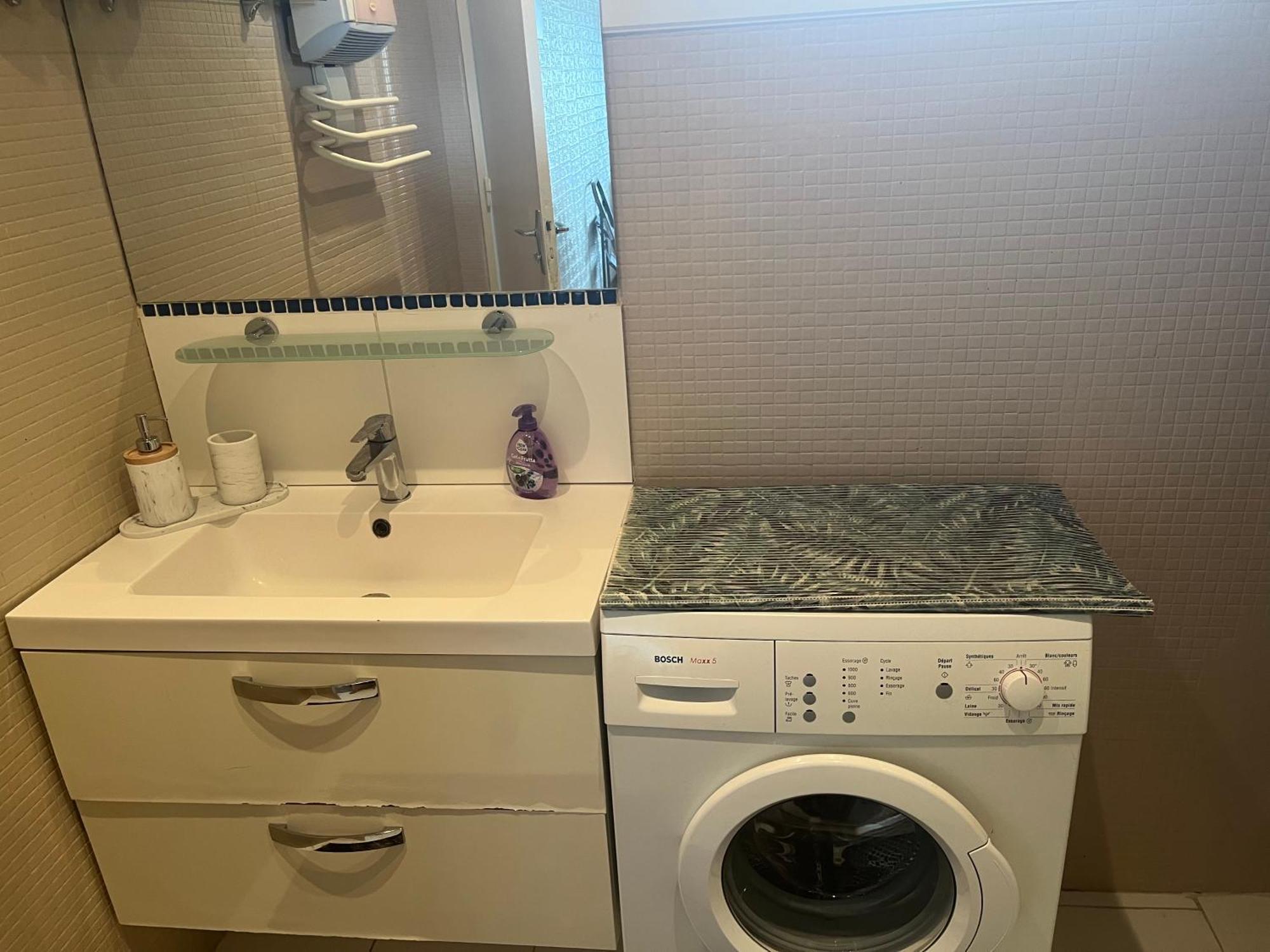 Joli Apartemo O Centro Le Lavandou Extérieur photo